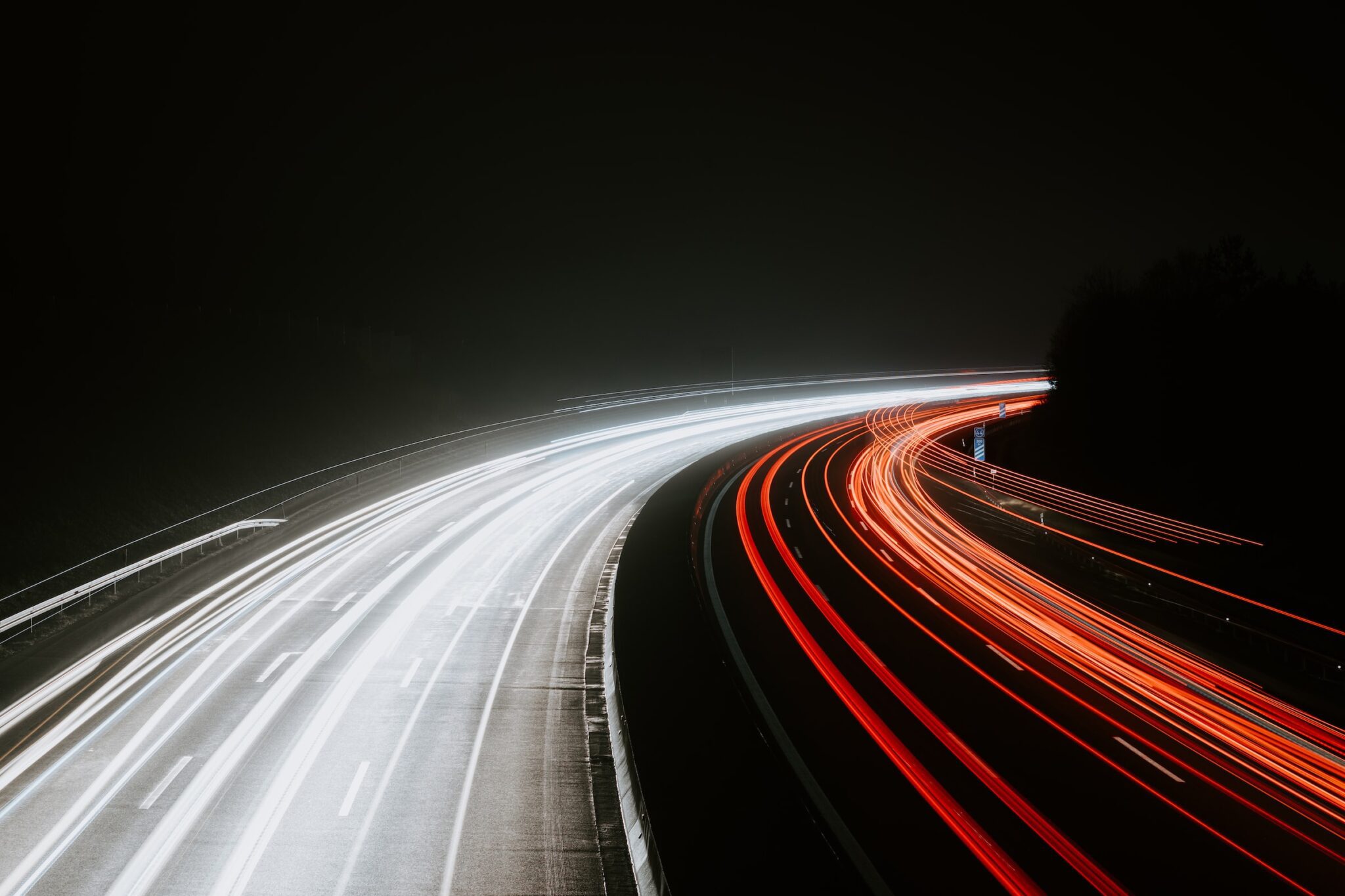 julian-hochgesang-3-y9vq8uoxk-unsplash-2048x1365